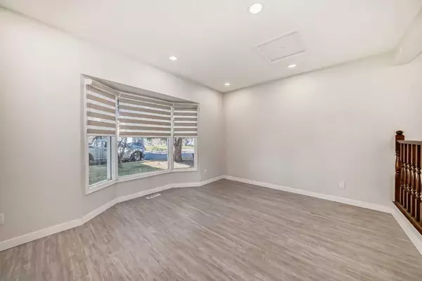 Calgary, AB T2Y 2L9,1131 Millcrest Rise Southwest