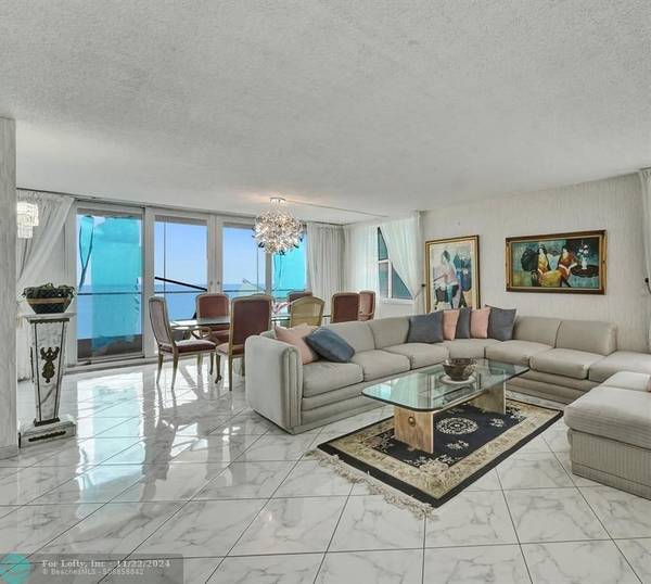 Hallandale Beach, FL 33009,1920 S Ocean Dr  #16B