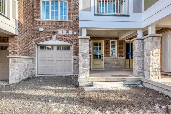 Oakville, ON L6H 7B5,144 Christopher RD