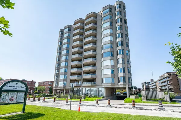 174 Mountain Park AVE #2W, Hamilton, ON L8V 1A1