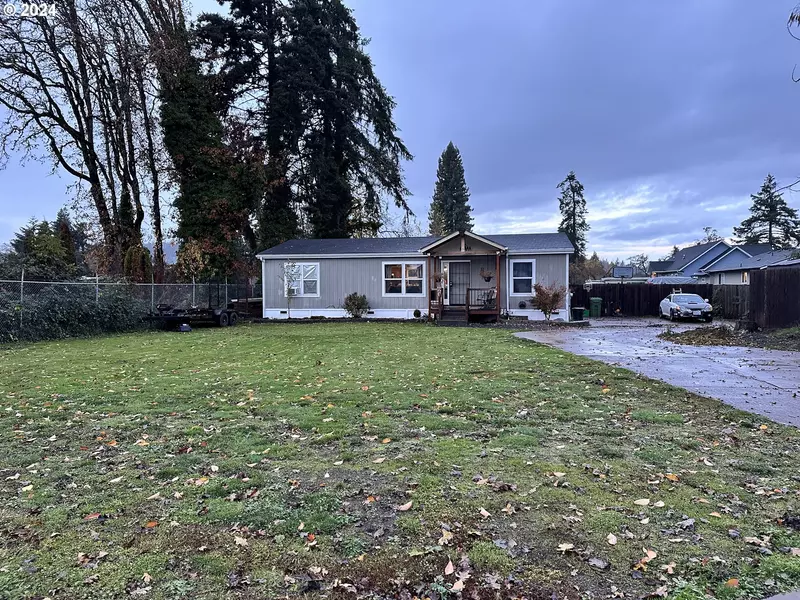 385 N 16th ST, Cottage Grove, OR 97424