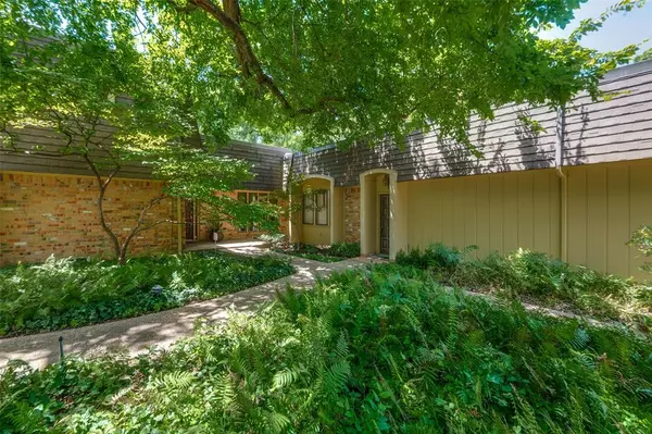 3819 Sleepy Lane, Dallas, TX 75229