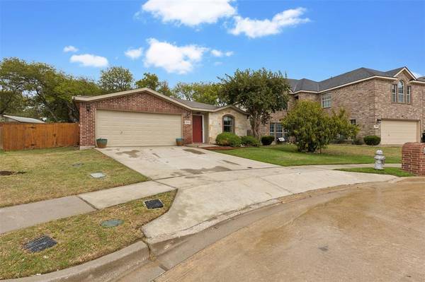 Fort Worth, TX 76135,5844 Fathom Drive