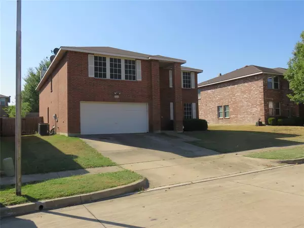 Arlington, TX 76002,8406 Paxton Run Court