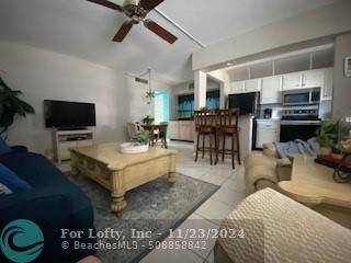 Hollywood, FL 33019,1554 N 12 Court  #10A