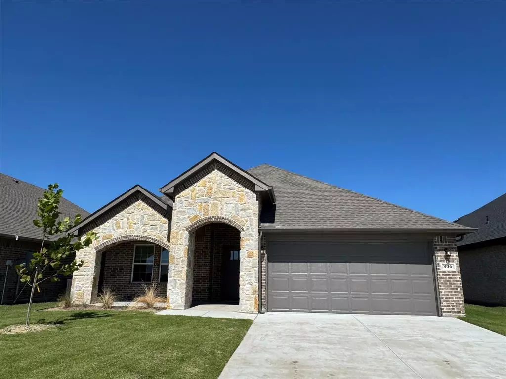 Greenville, TX 75402,806 Greyson Lane