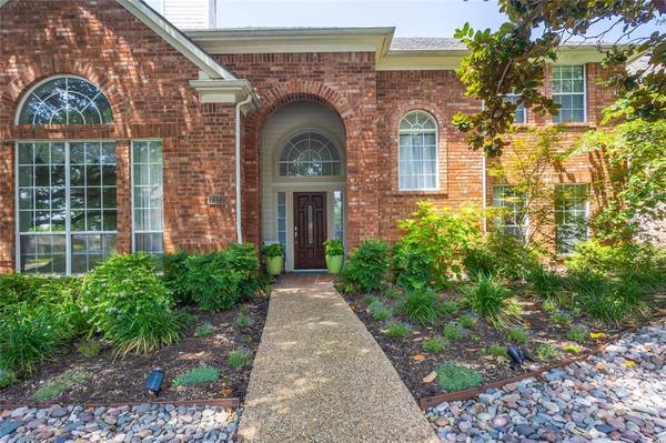 Dallas, TX 75248,7323 Highland Heather Lane