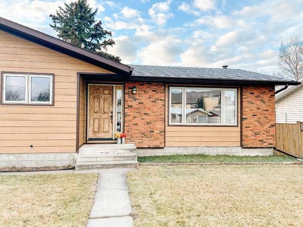 Rocky Mountain House, AB T4T1E8,5411 51 AVE