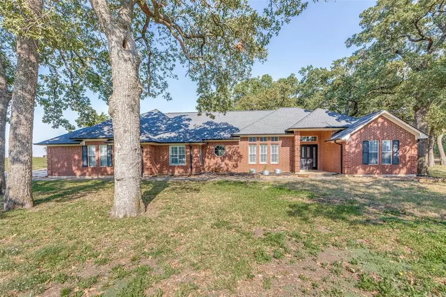 8688 Wayland Court, Pilot Point, TX 76258