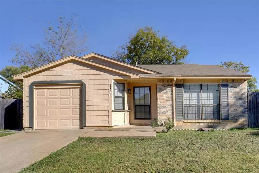 7805 Xavier Drive, Fort Worth, TX 76133