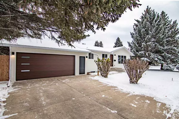 Red Deer, AB T4N 0J2,33 Munro CRES