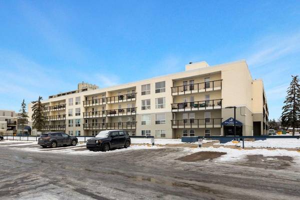 14921 Macdonald DR #300, Fort Mcmurray, AB T9H 4H3