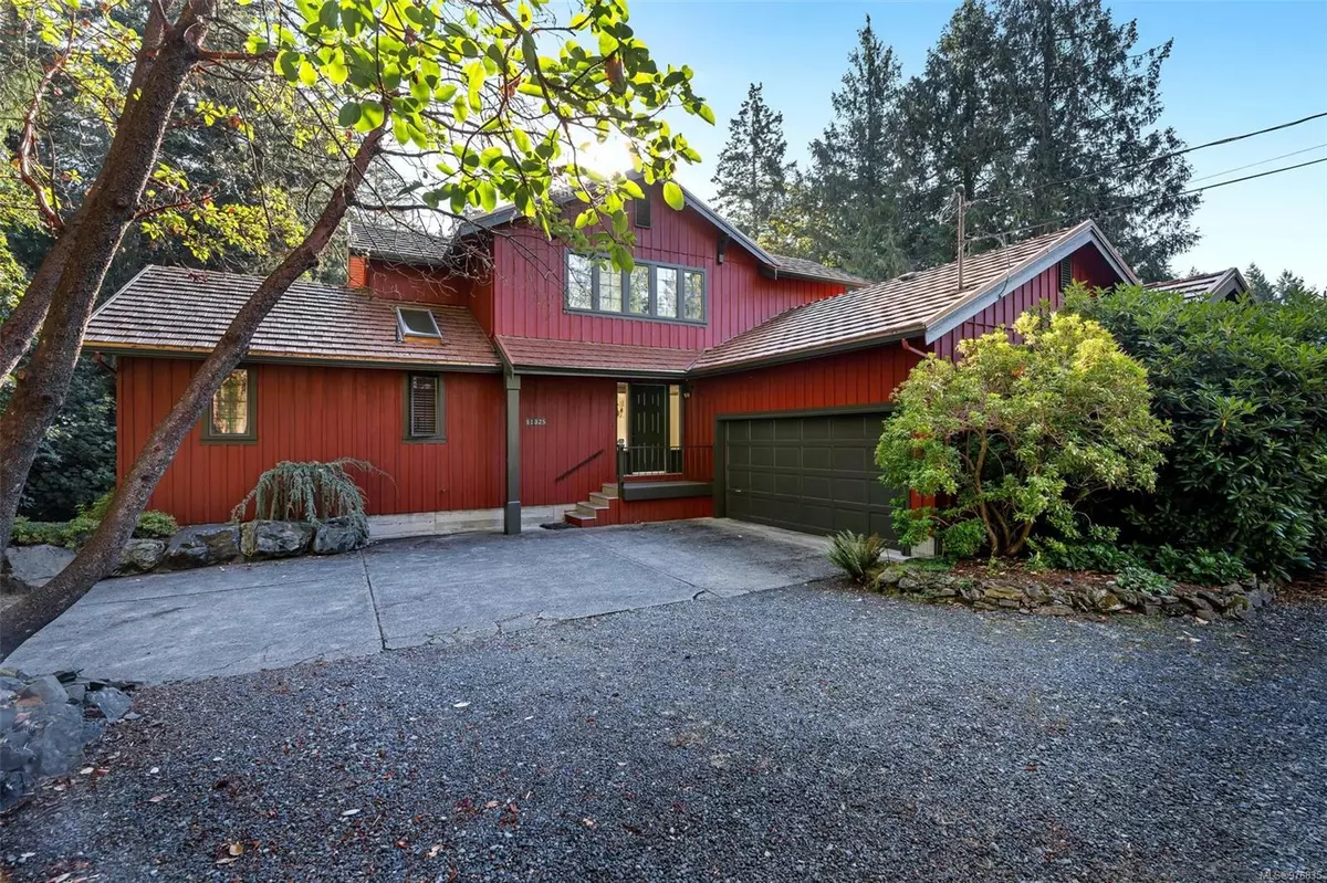 North Saanich, BC V8L 5K6,11325 Osprey Pl