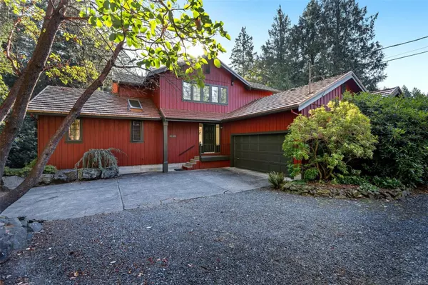 11325 Osprey Pl, North Saanich, BC V8L 5K6