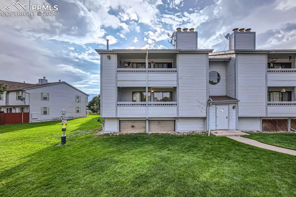 Colorado Springs, CO 80916,1216 Firefly CIR