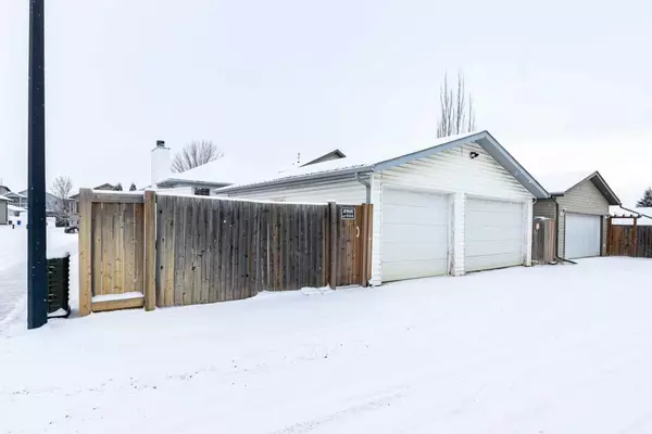 Red Deer, AB T4R3N8,625 Lancaster DR