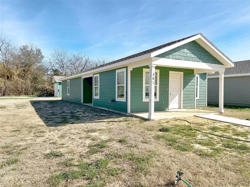 301 SW 14TH Avenue, Mineral Wells, TX 76067