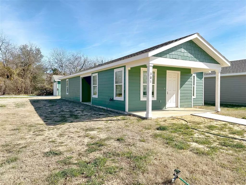 Mineral Wells, TX 76067,301 SW 14TH Avenue