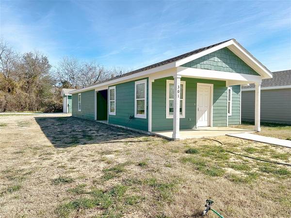 301 SW 14TH Avenue,  Mineral Wells,  TX 76067