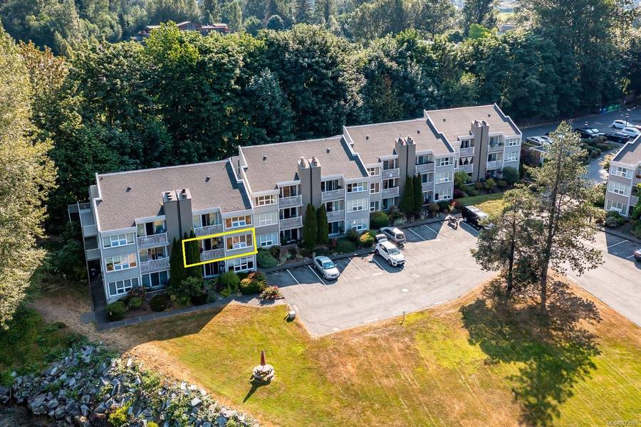 205 1st St #217, Courtenay, BC V9N 1A5