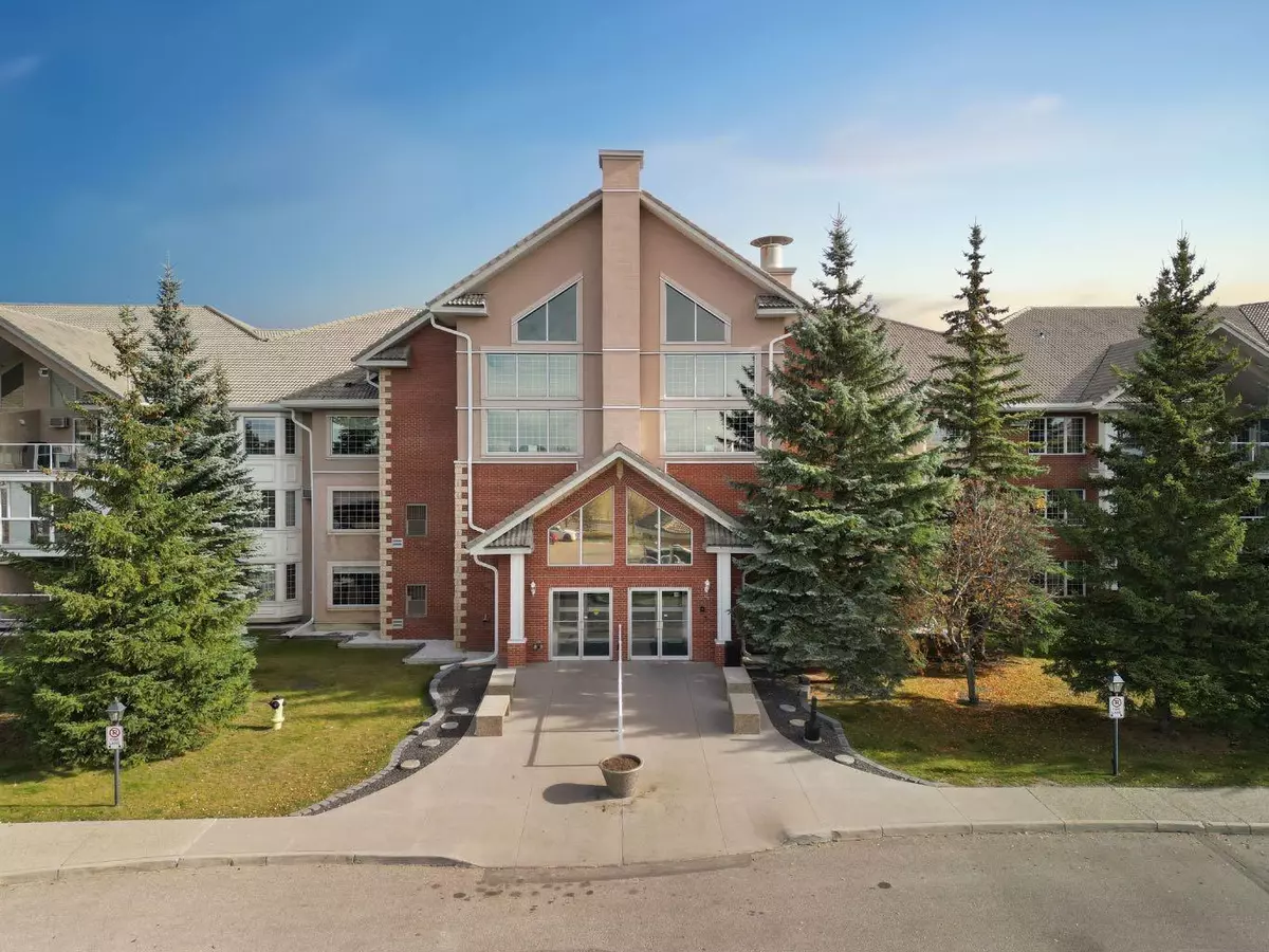 Calgary, AB T3H 3R6,6868 Sierra Morena BLVD SW #327