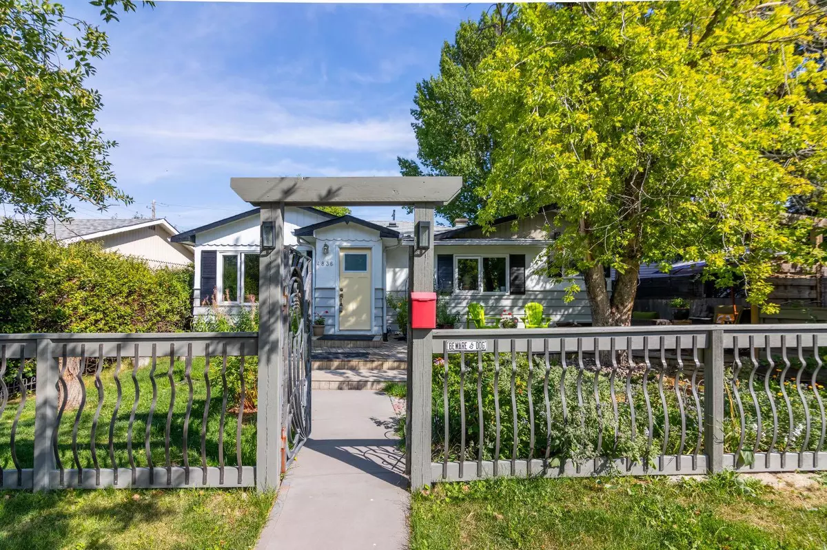 Calgary, AB T3B1E8,4836 Montana CRES Northwest