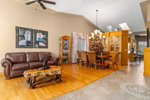 Calgary, AB T3K 3Y9,244 Country Hills CT Northwest