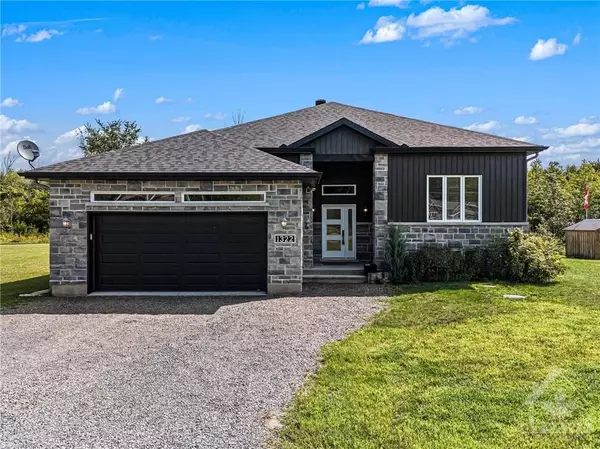 1322 COUNTRY LN, North Dundas, ON K0C 2K0