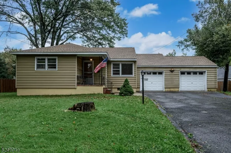 2 School St, Green Brook Twp., NJ 08812