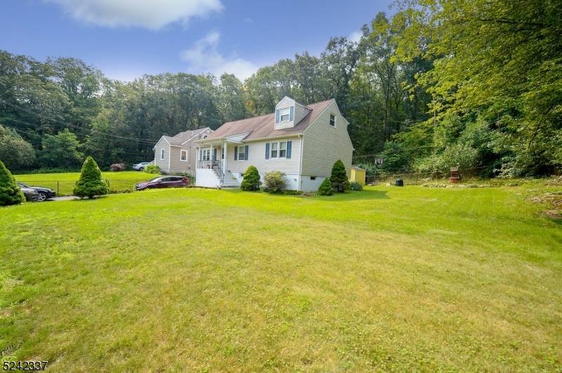 340 Union Ave, Bloomingdale Boro, NJ 07403