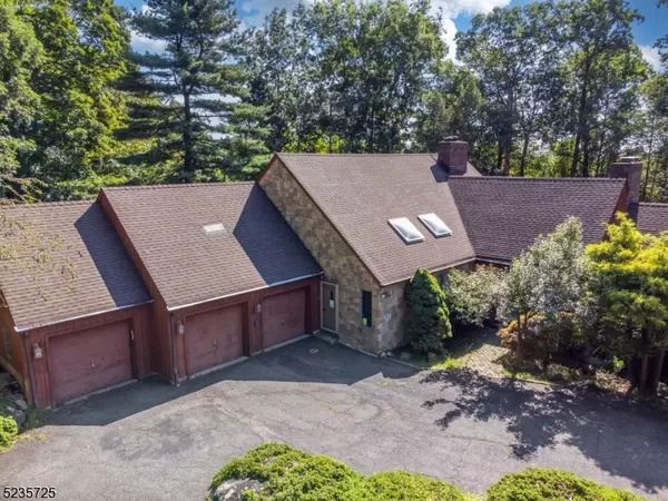 Franklin Lakes Boro, NJ 07417,751 Bridle Way