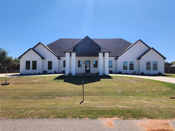 1316 W Harvard Way, Mustang, OK 73064