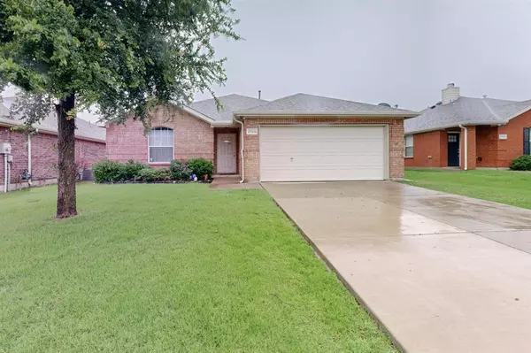 2708 Dawn Spring Drive, Little Elm, TX 75068