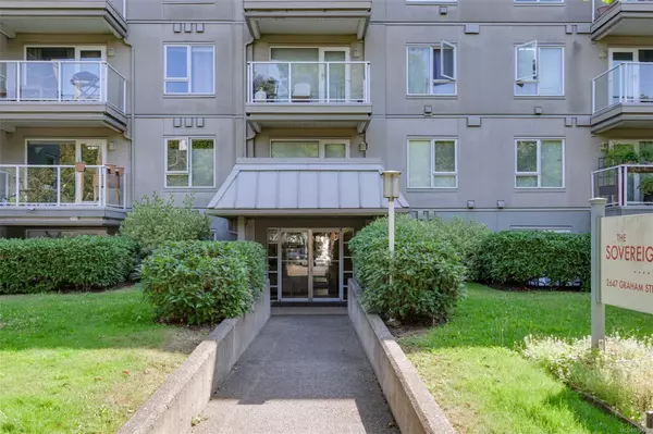 Victoria, BC V8T 3Y8,2647 Graham St #404