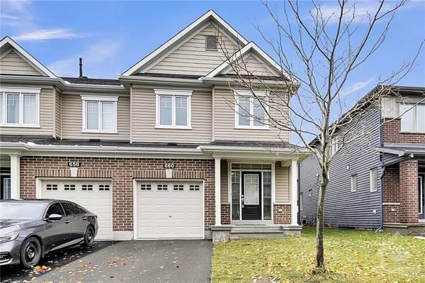 660 LAURALEAF CRES, Barrhaven, ON K2C 3H2