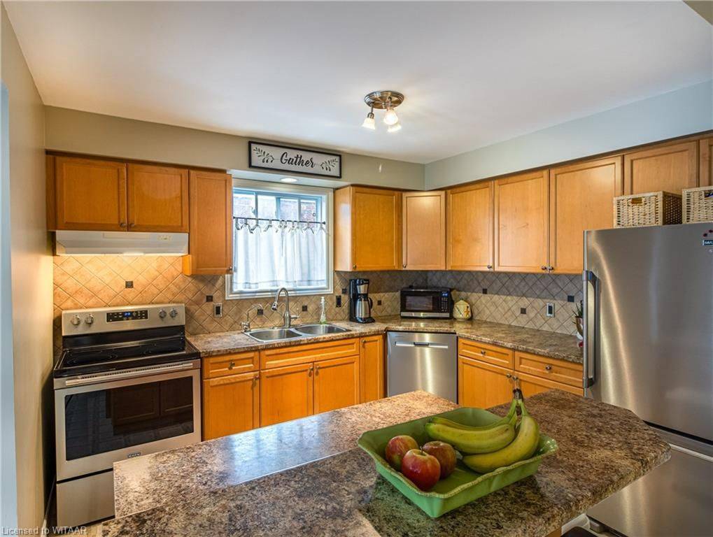 Woodstock, ON N4S 9A1,561 SALES DR