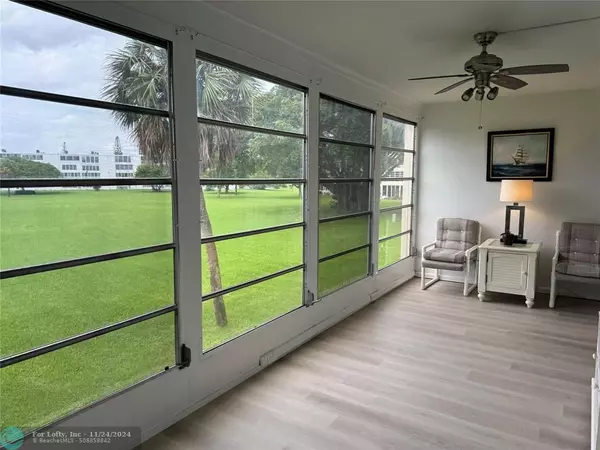 Deerfield Beach, FL 33442,272 Grantham  #272