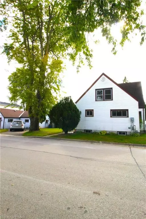 Tillsonburg, ON N4G 3B2,220 TILLSON AVE