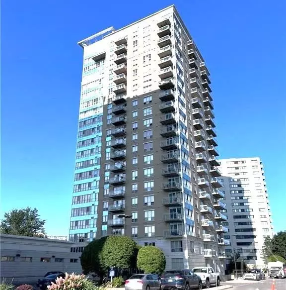 Vanier And Kingsview Park, ON K1L 0A8,70 LANDRY ST #1907