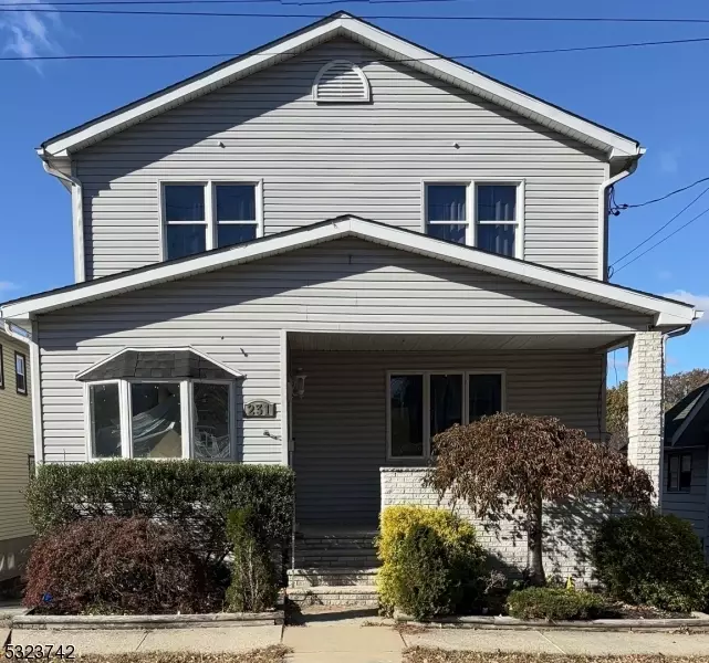 231 Dewey Ave, Totowa Boro, NJ 07512