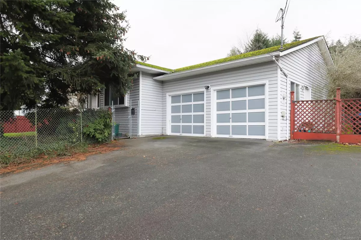 Nanaimo, BC V9T 5M9,5213 Hammond Bay Rd