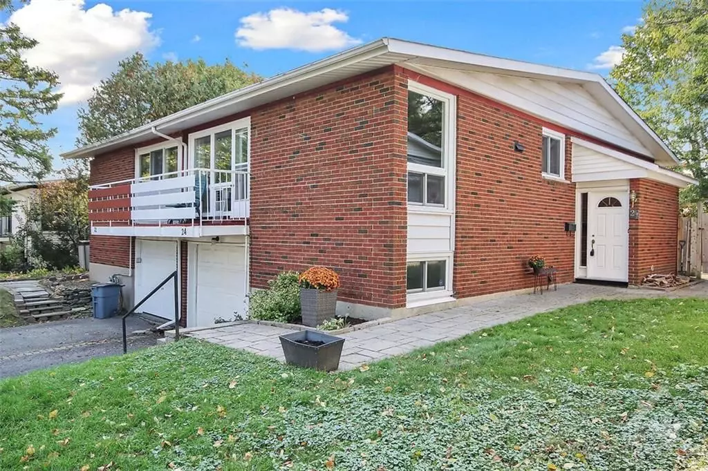 Cityview - Parkwoods Hills - Rideau Shore, ON K2E 5R1,24 WOODMOUNT CRES