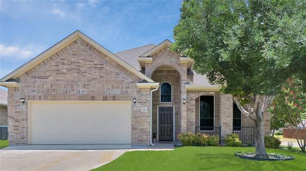 8236 Fall Crest Drive, Fort Worth, TX 76053