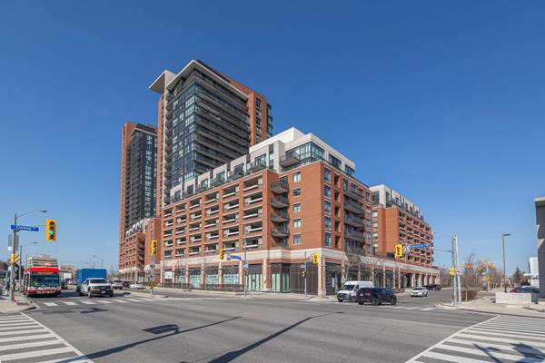 800 Lawrence AVE W #2021, Toronto W04, ON M6A 0B1