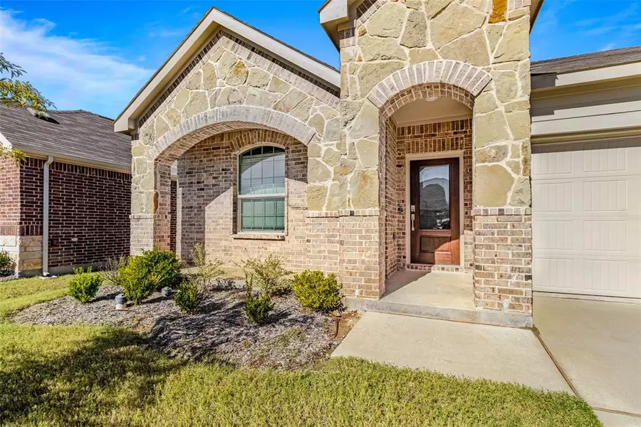 2113 Fimbry Drive, Royse City, TX 75189