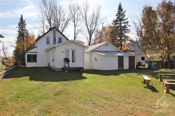 Carp, ON K0A 1L0,125 RIVINGTON ST