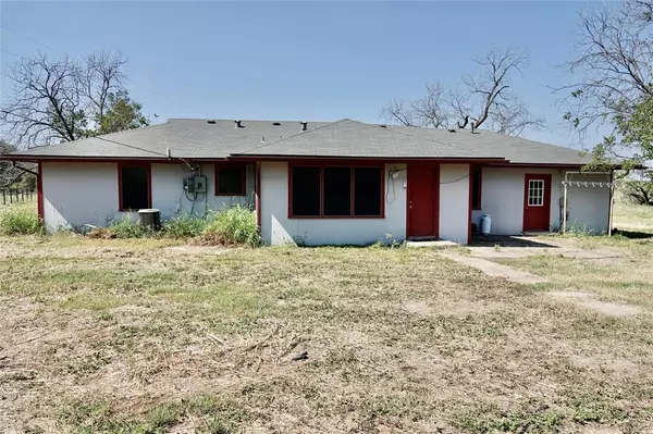 Mullin, TX 76864,174 CR 189