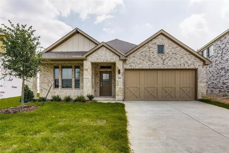 136 Tioga Circle, Waxahachie, TX 75165