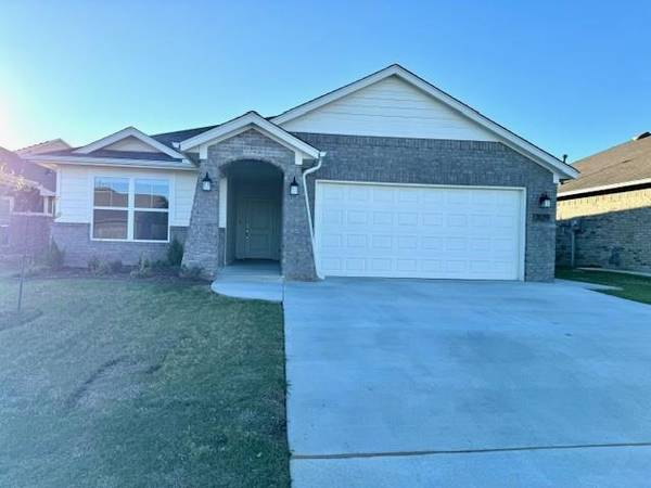 3129 Gunnison River Drive, Yukon, OK 73099