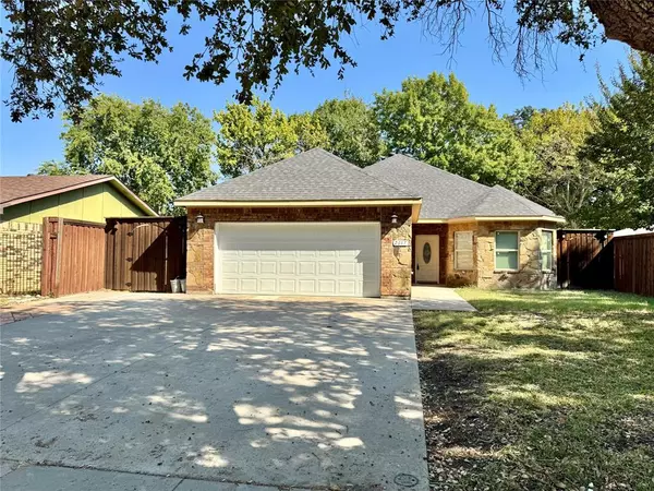 2617 Santa Anna Drive, Grand Prairie, TX 75052